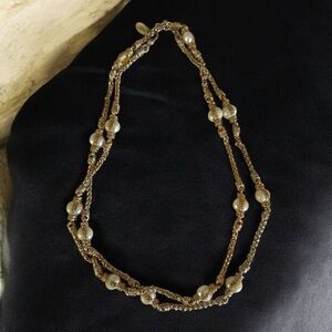 🫶🏻 Amrita Singh Pearl & Gold Fashion Necklace